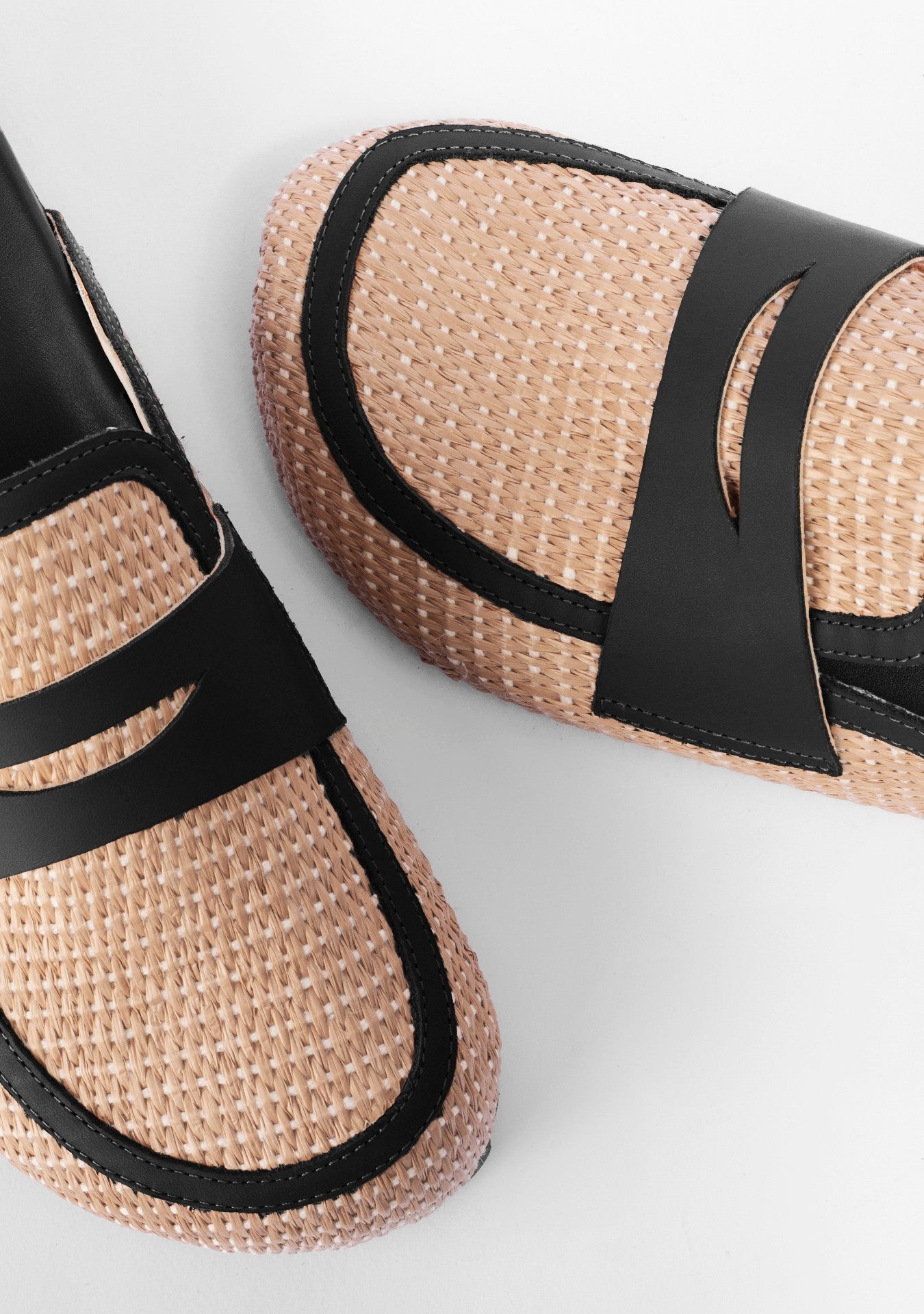 Mule Clog Maura Black