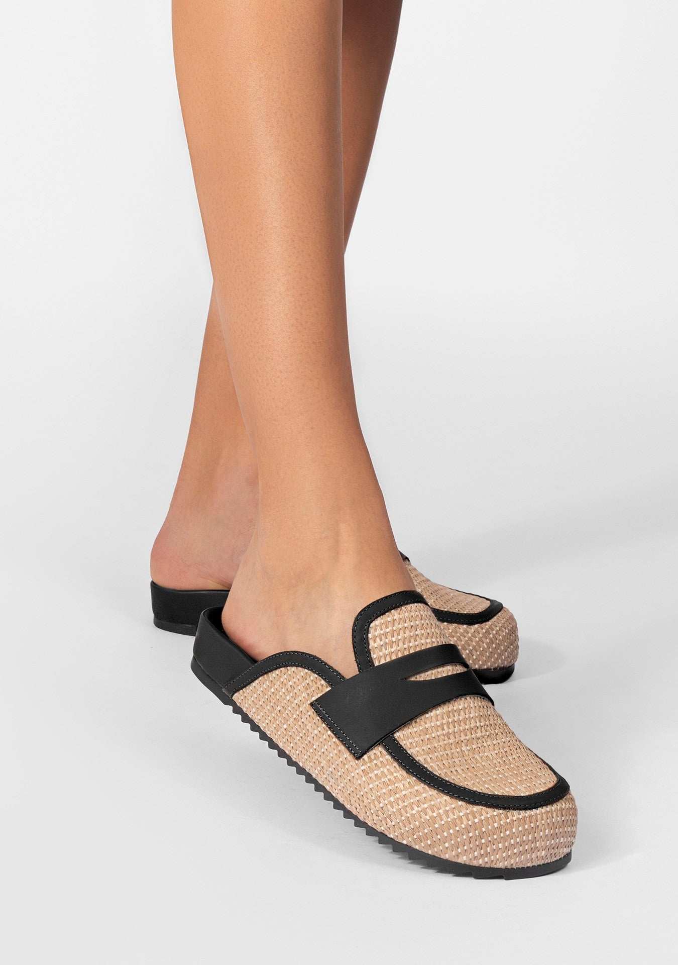 Mule Clog Maura Black