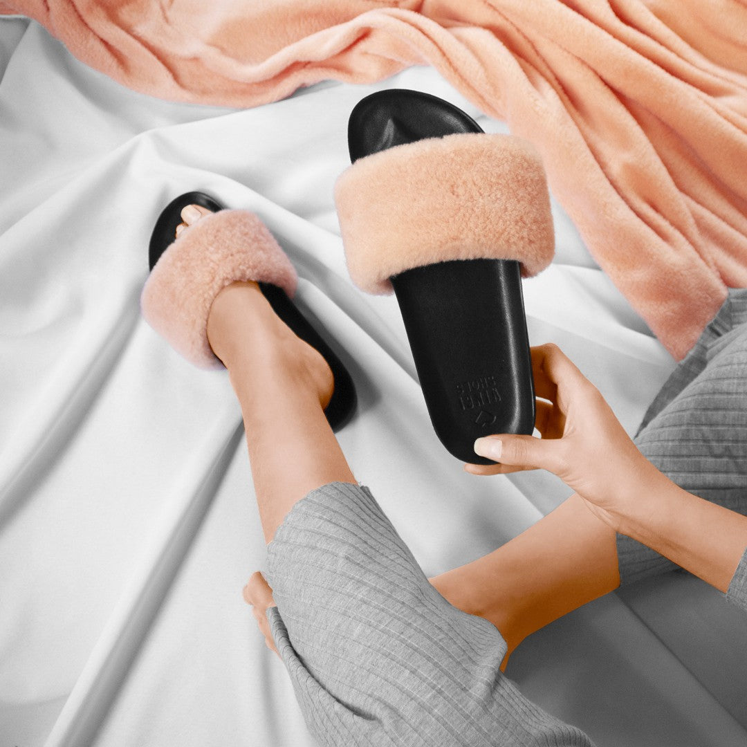 Flat Slide Fun Fur Rose