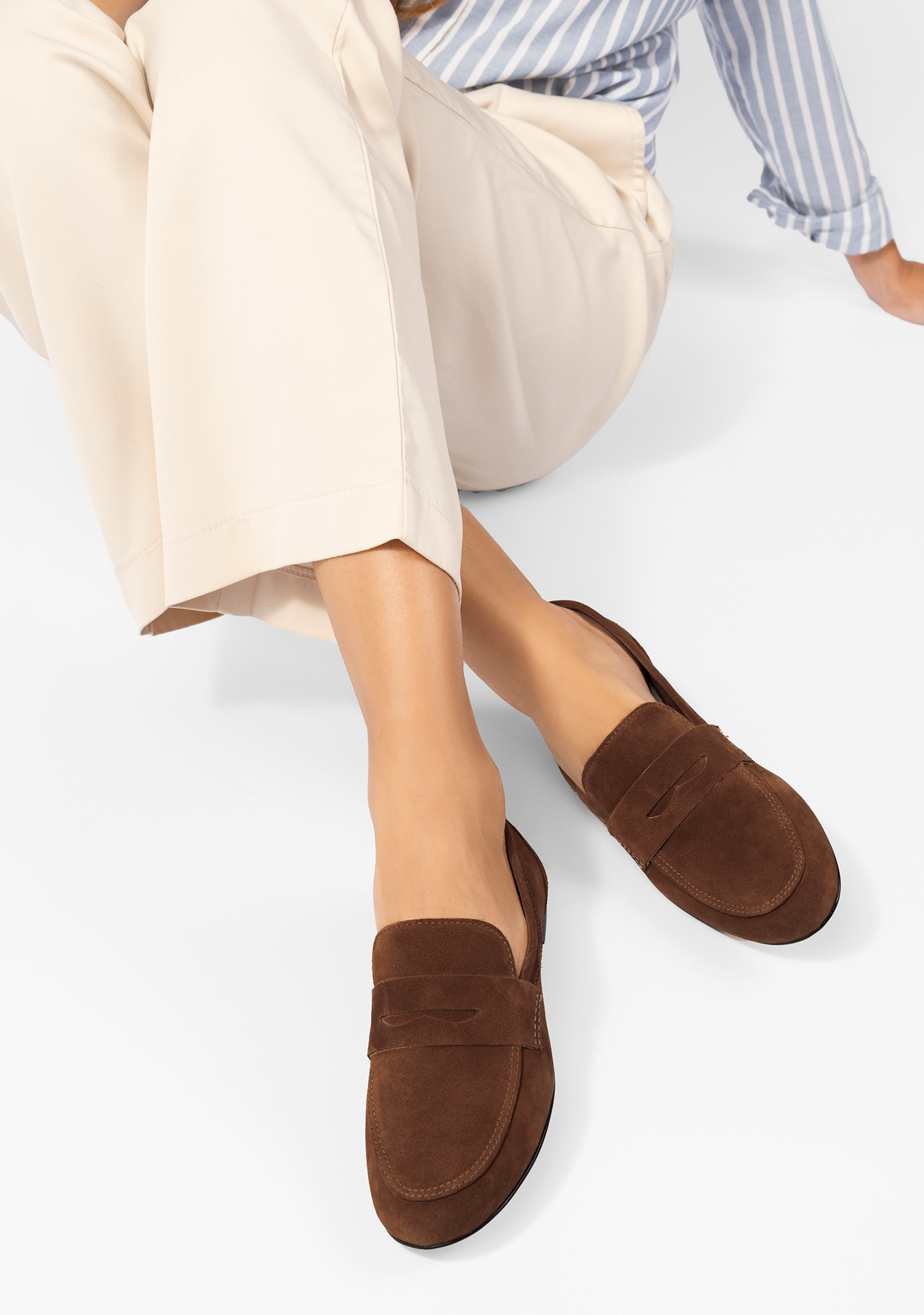 Loafer Leni Camurça Chocolate