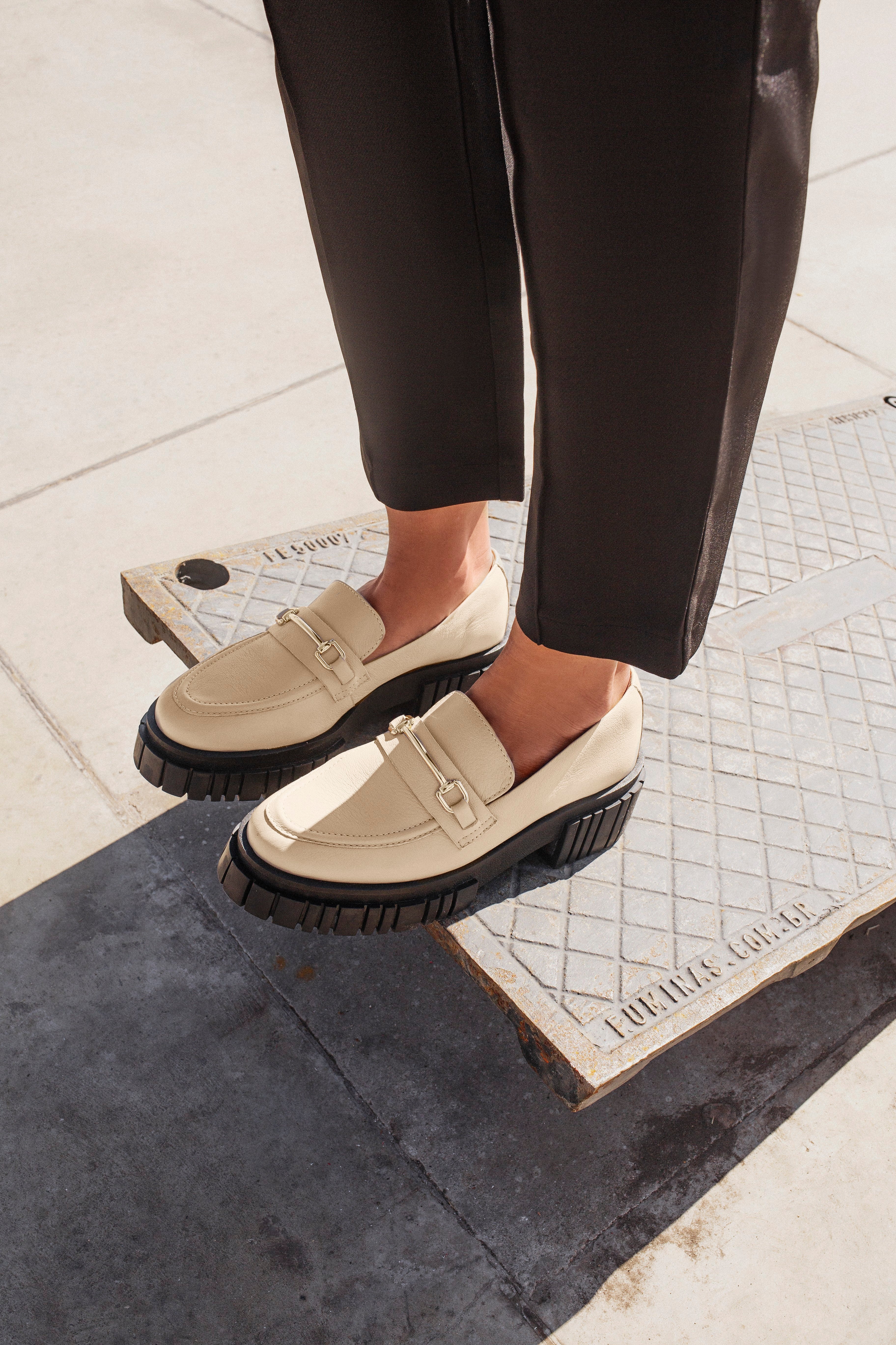 Loafer Angélica Bege