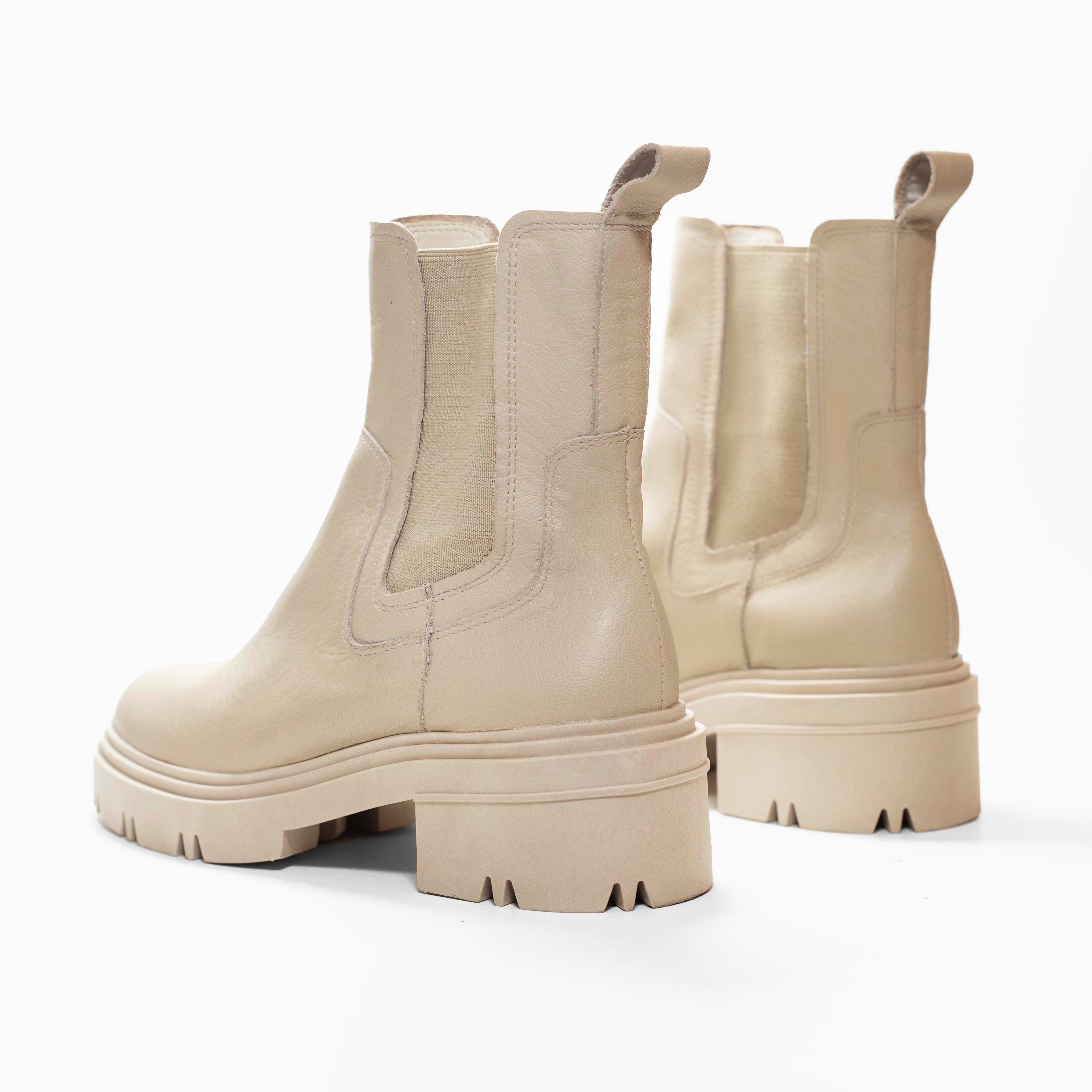 Bota Lia Bege