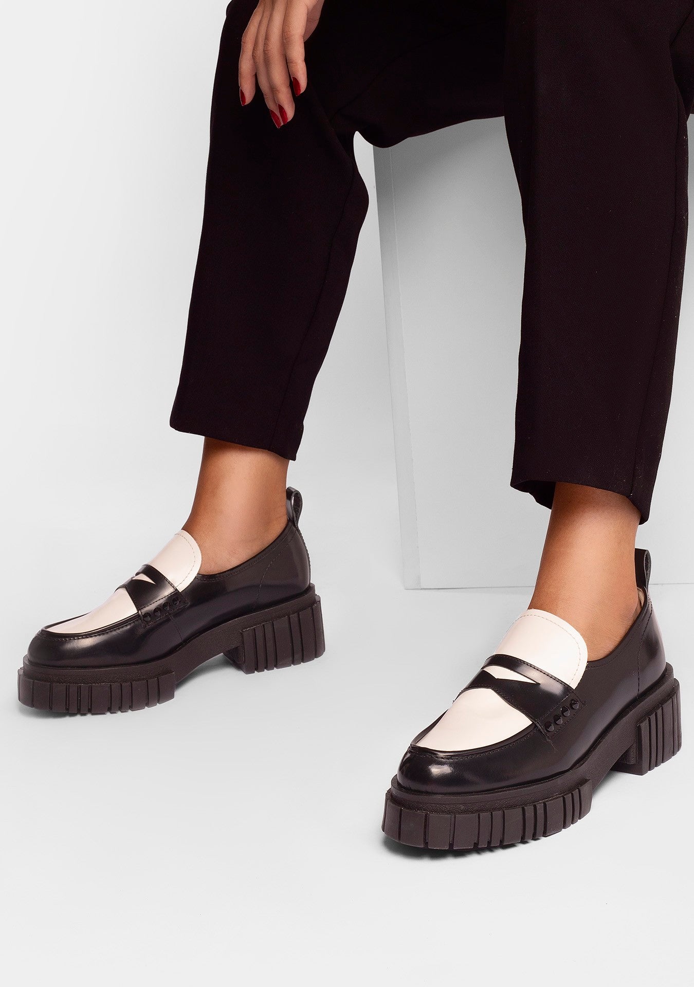 Loafer Romana Glossy B&W