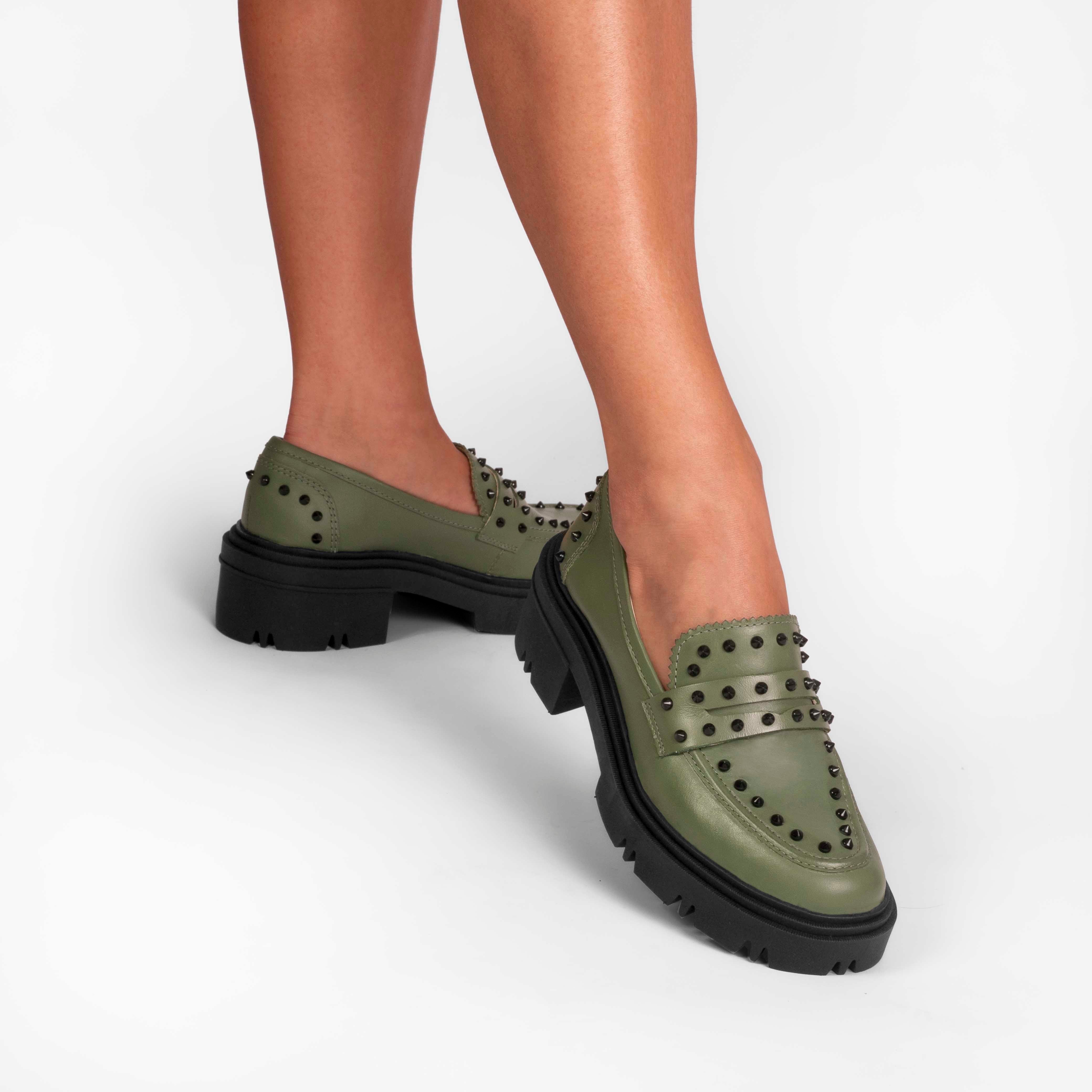 Loafer Dara Studded Full Militar