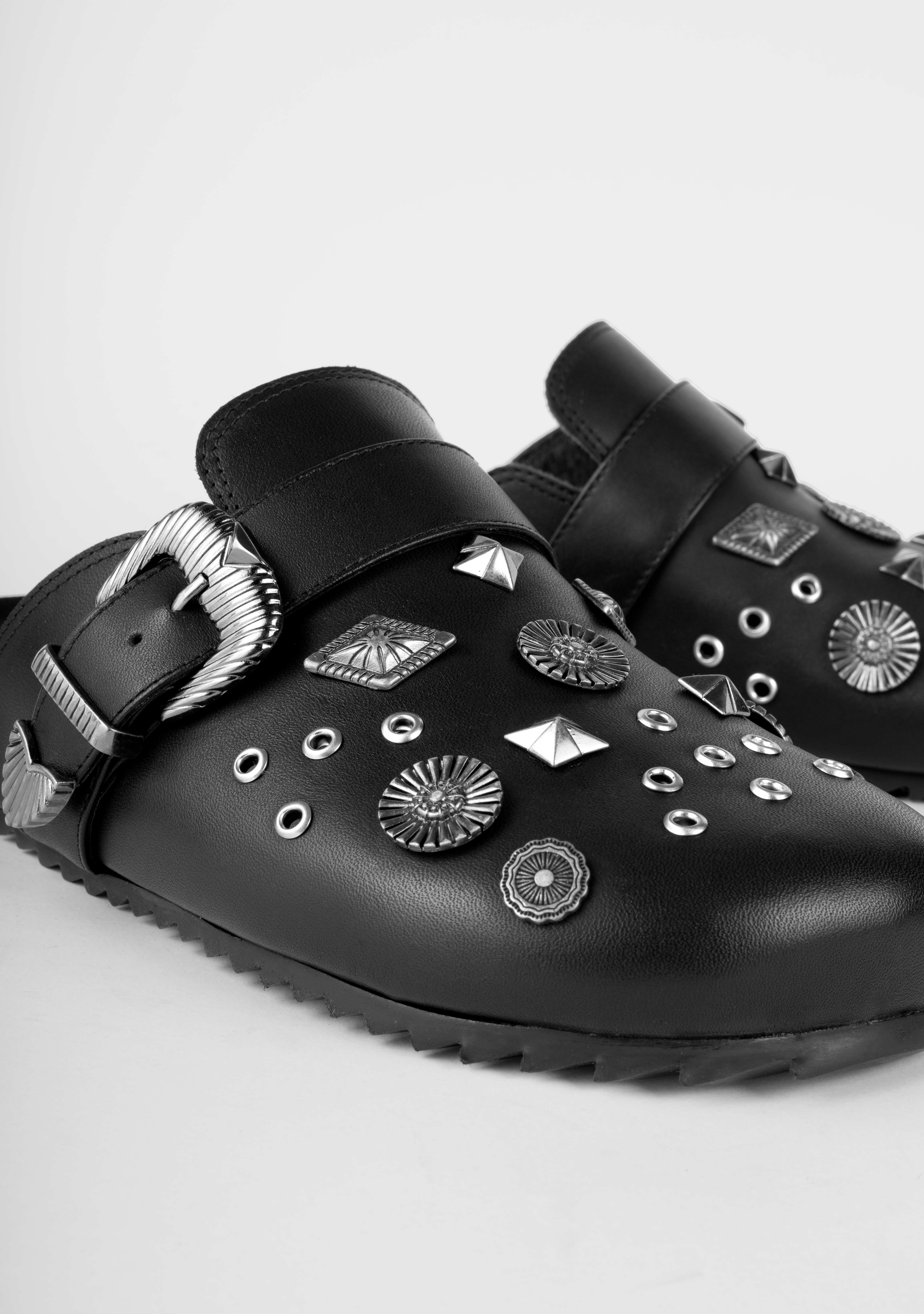 Mule Clog México Black