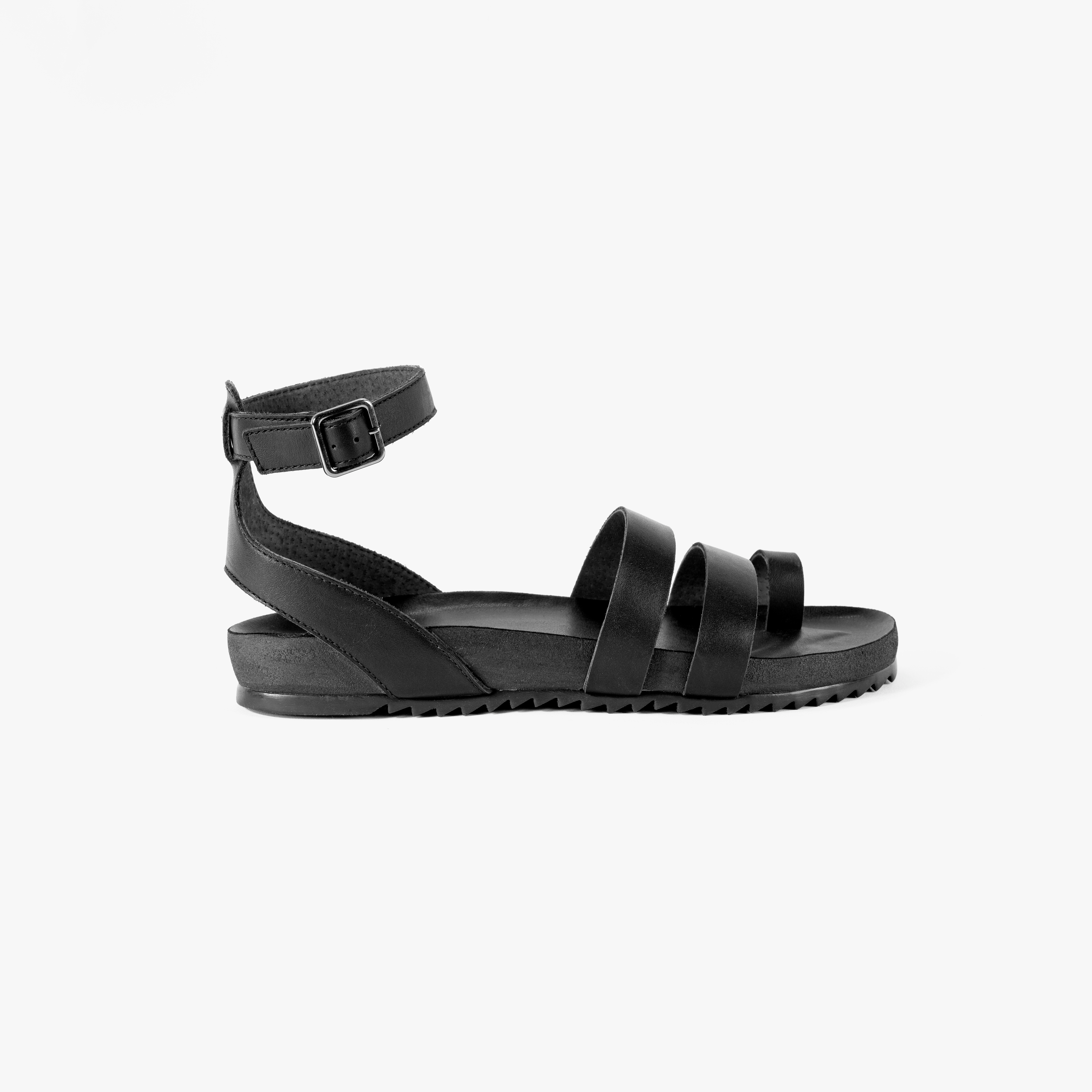 Flat Hannah Black