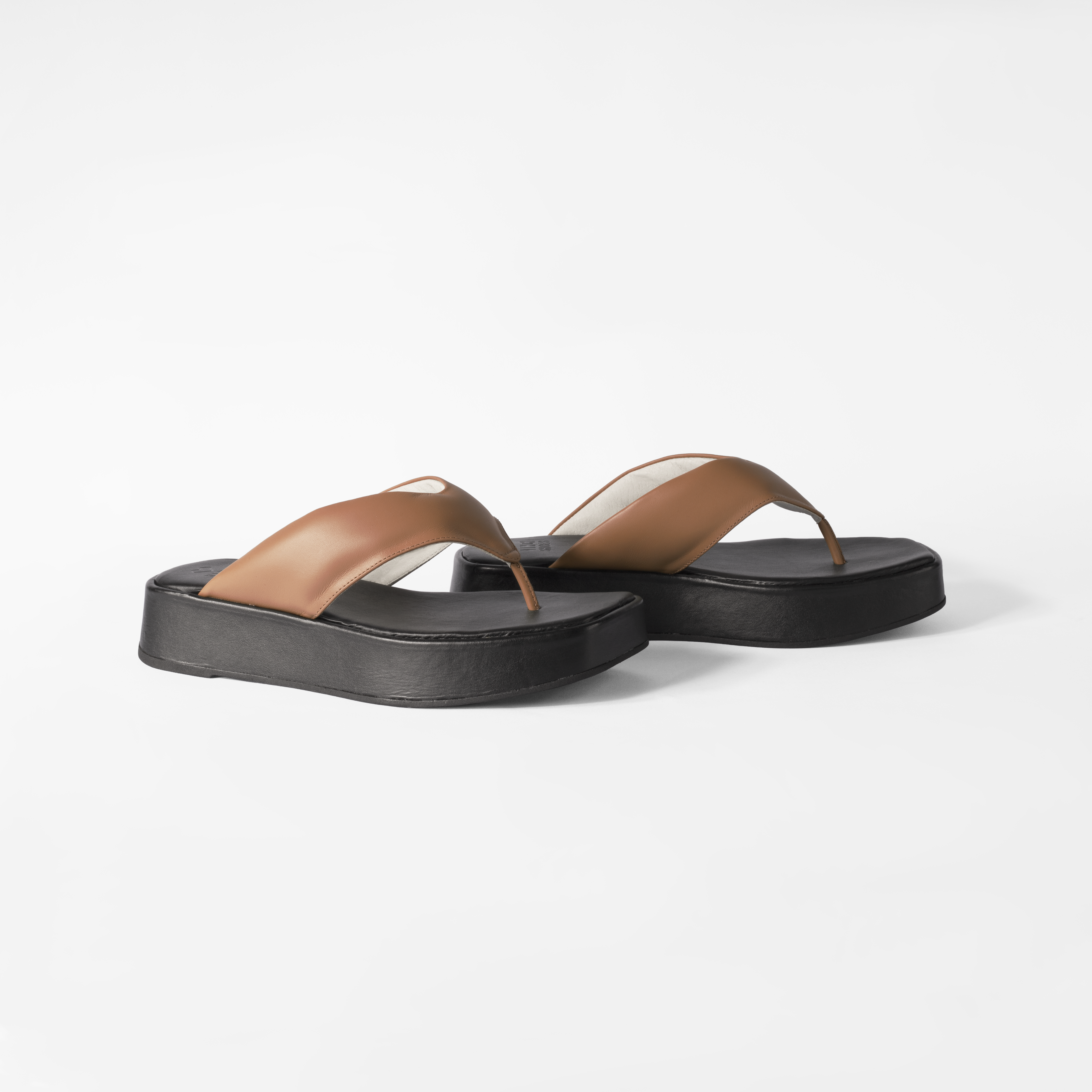 Flatform Muriel Camelo
