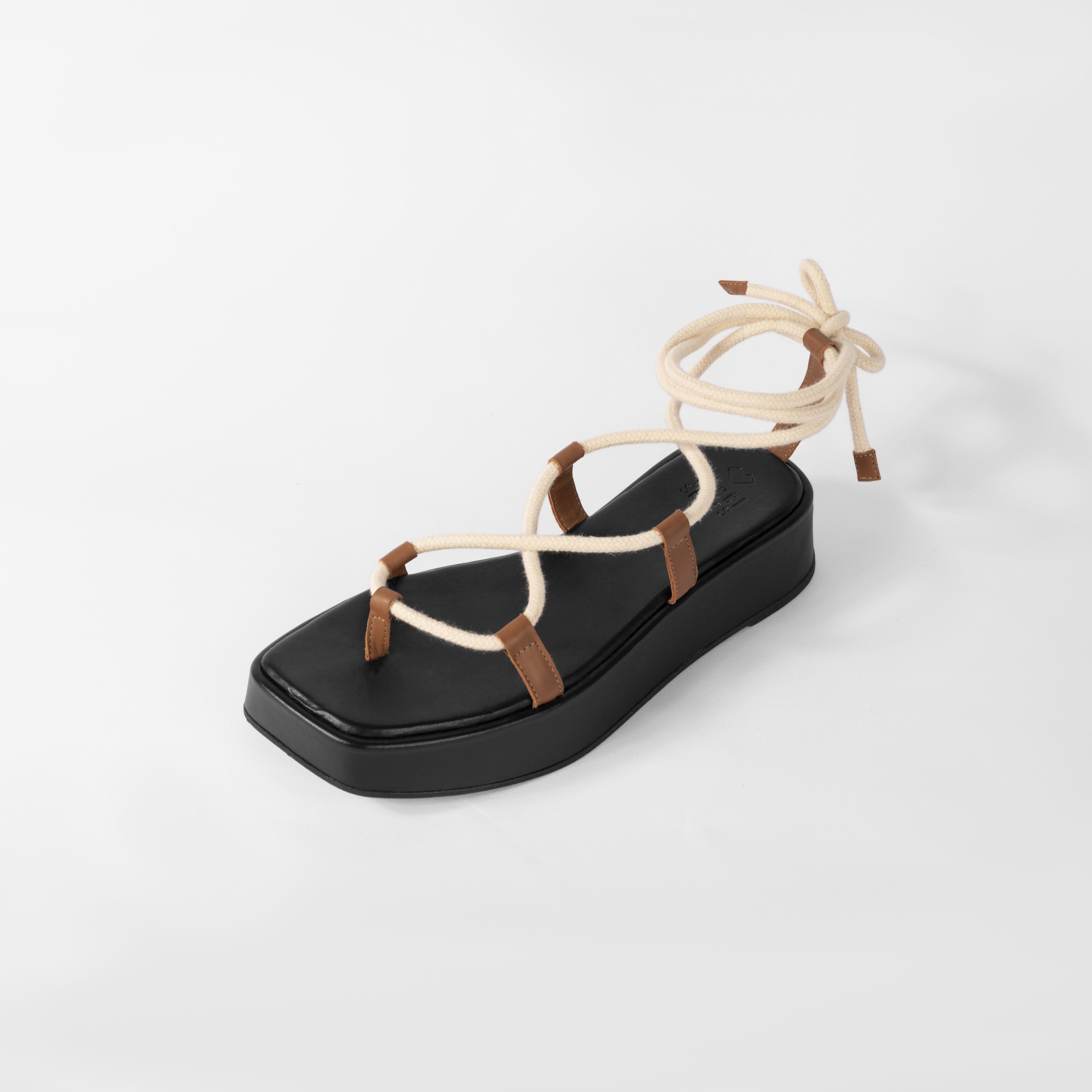Flatform Brenda Camelo