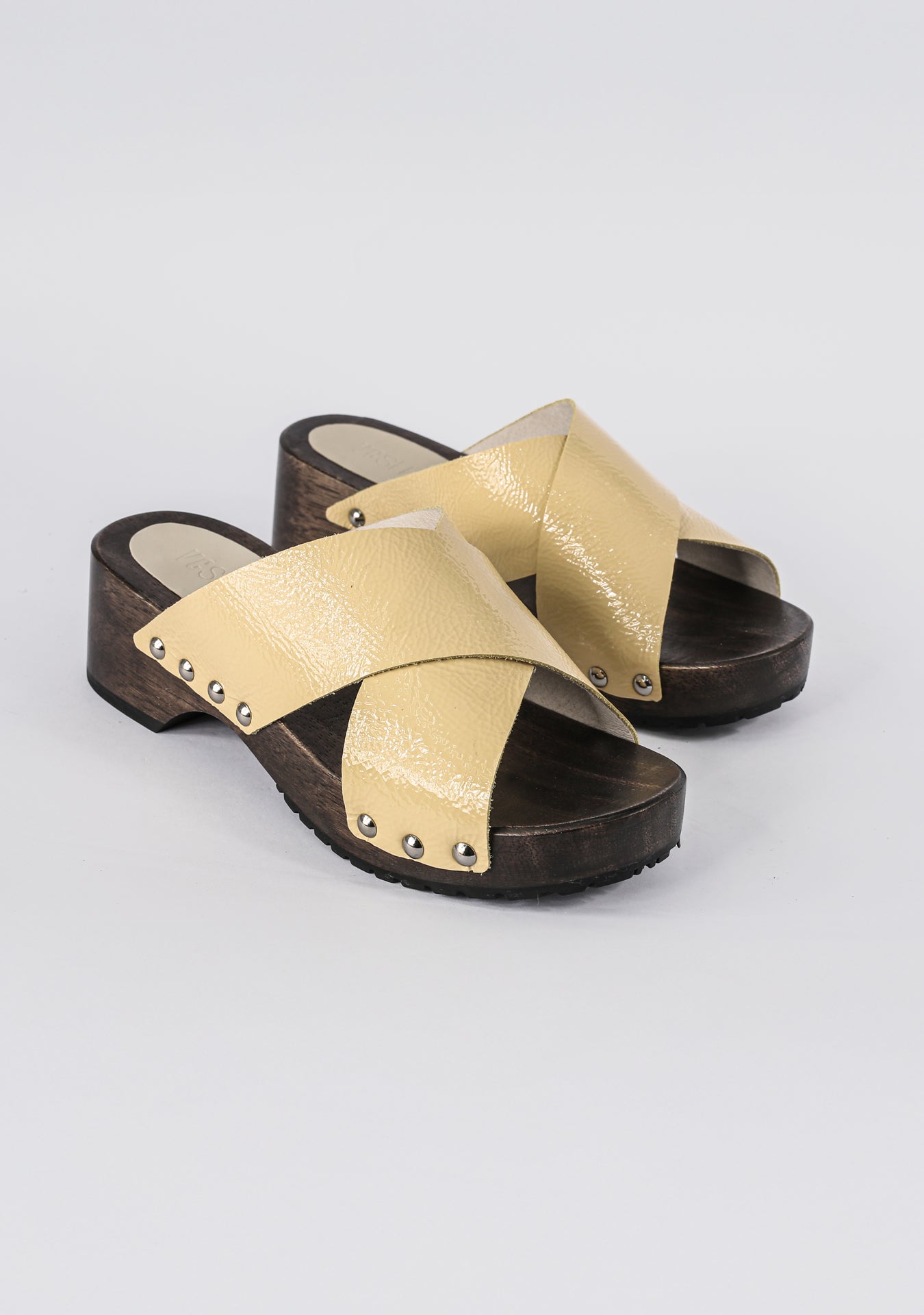 Tamanco Clog Mikaela Shiny Buttercream