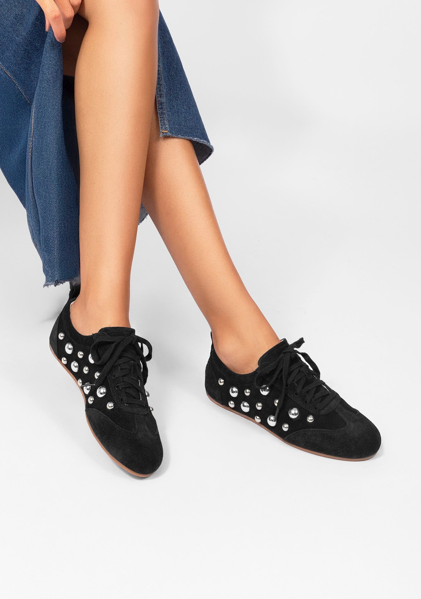 Sneaker Violet Studded Camurça Black