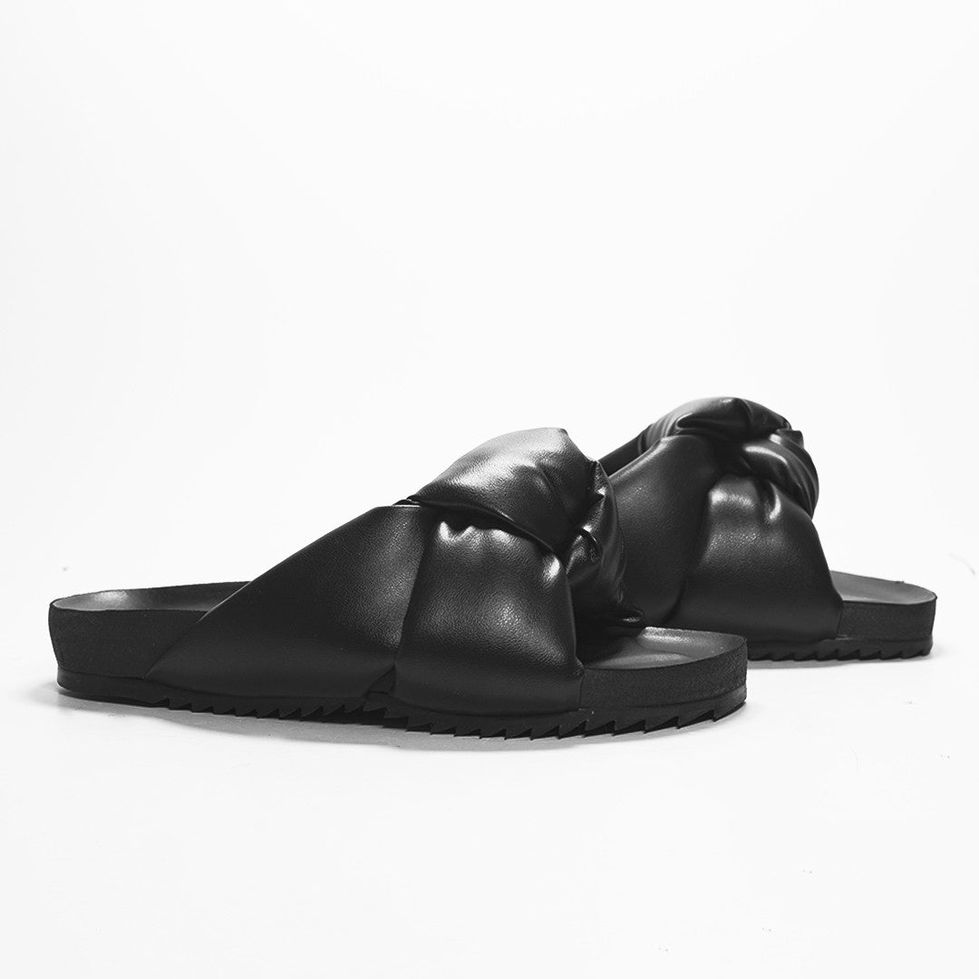Flat Cherry Black