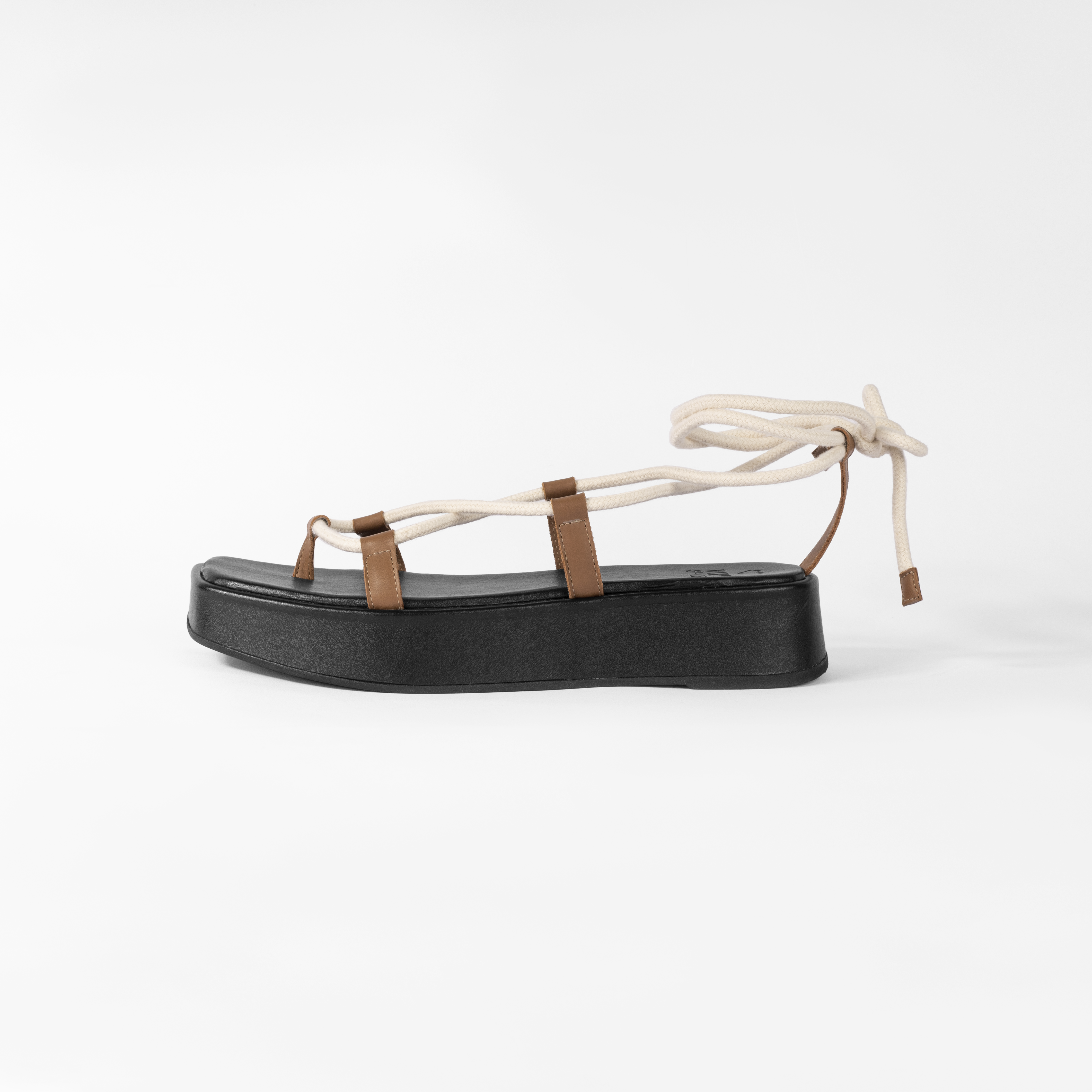 Flatform Brenda Camelo