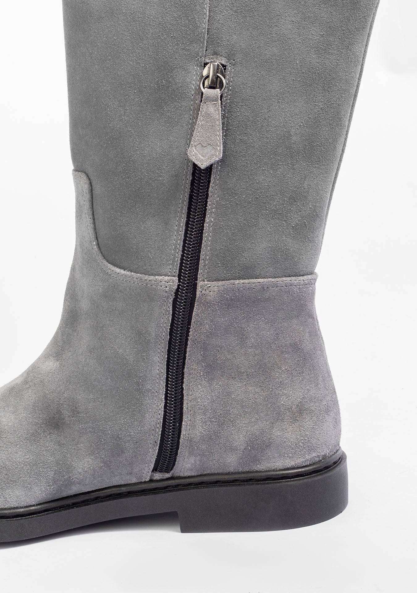 Bota Carter Camurça Gráfite