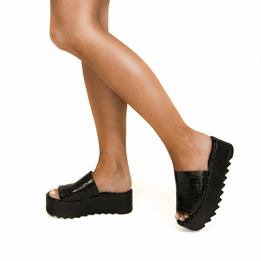 Flatform Pam Black