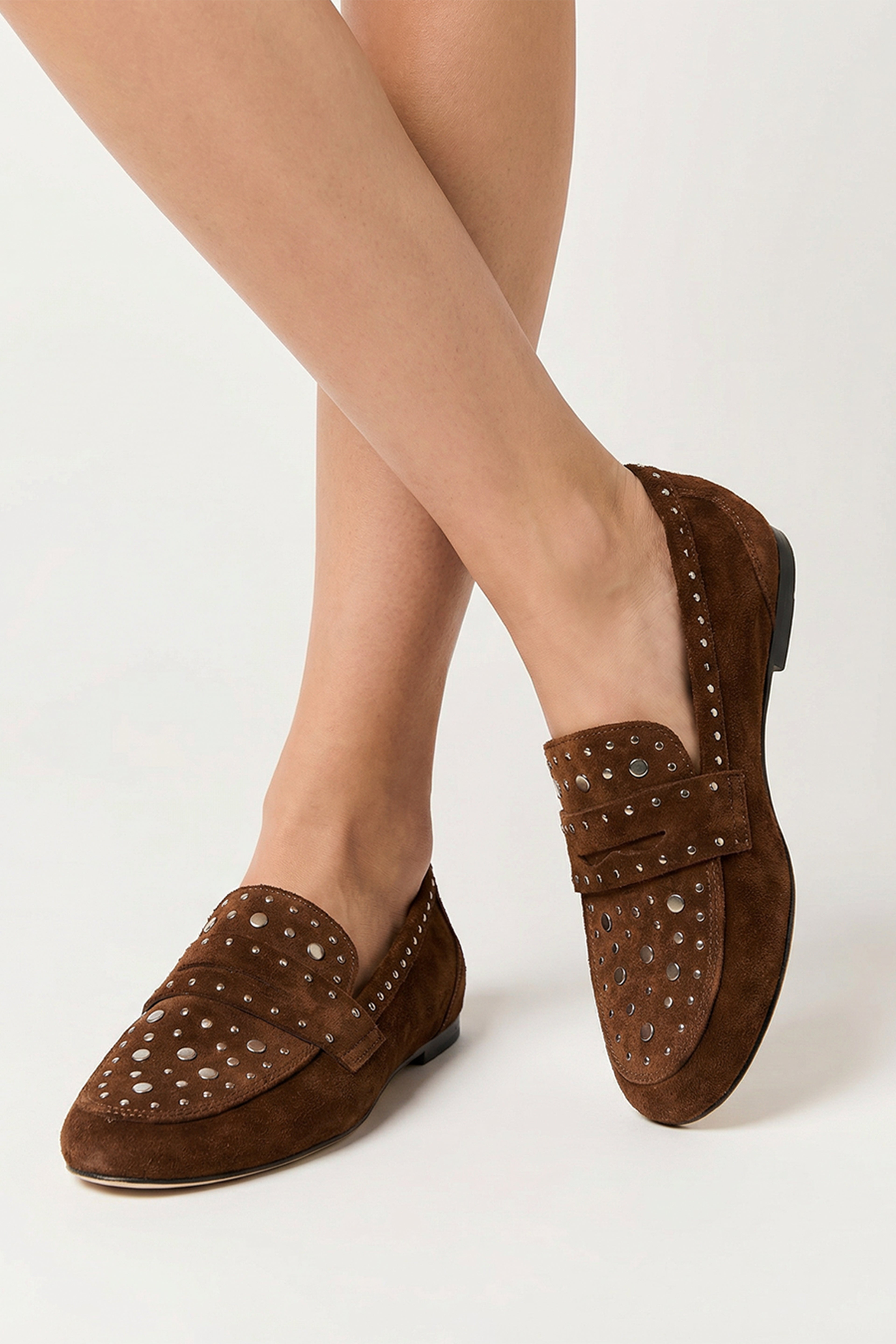 Loafer Leni Studded Camurça Chocolate